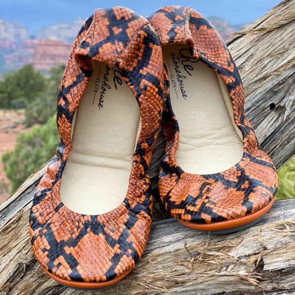 Storehouse Flats Pumpkin Spice Snakes